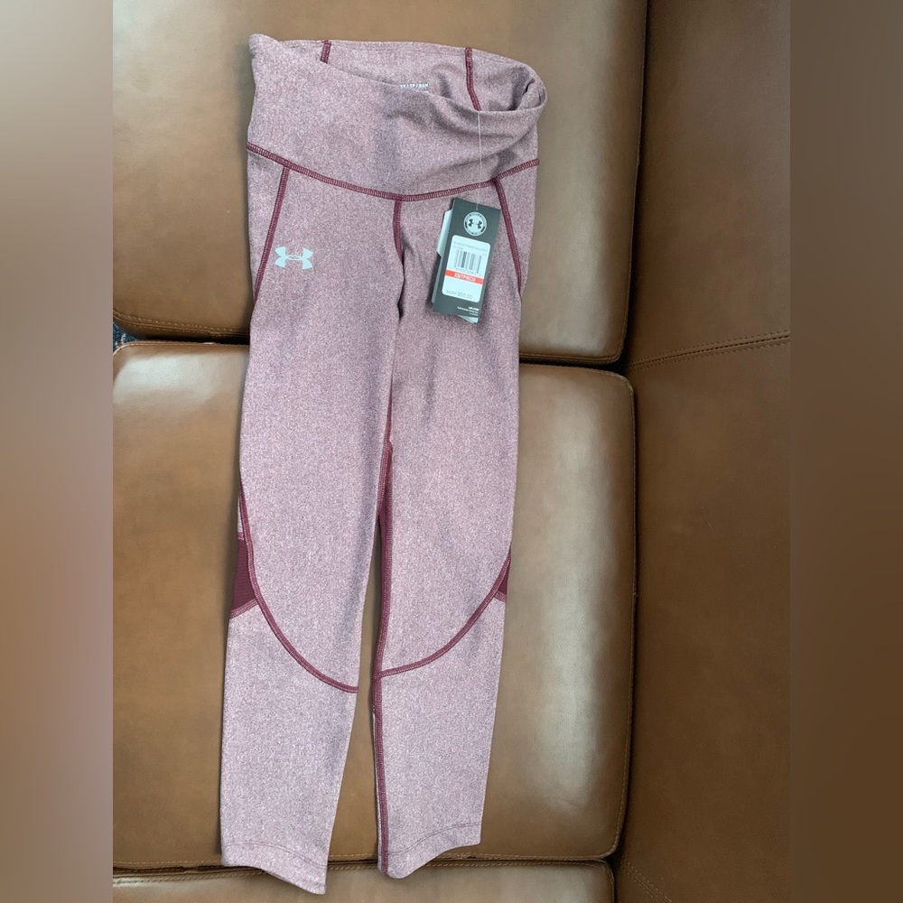 NWT Womens XS Under Armour Hidden Pocket, Mid-Rise, Ankle Crop Compression Pants